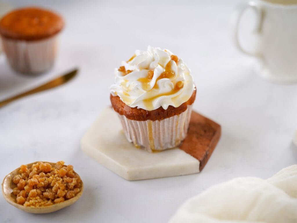 Crunchy Butterscotch Cupcake