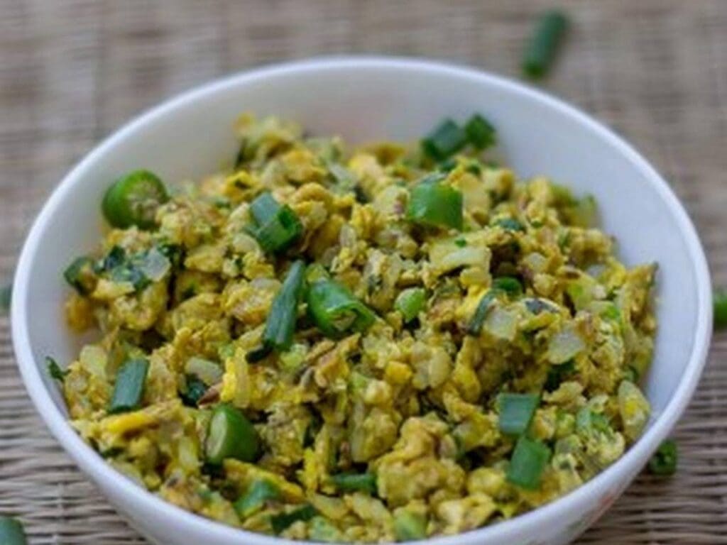 Pachi Mirchi Egg