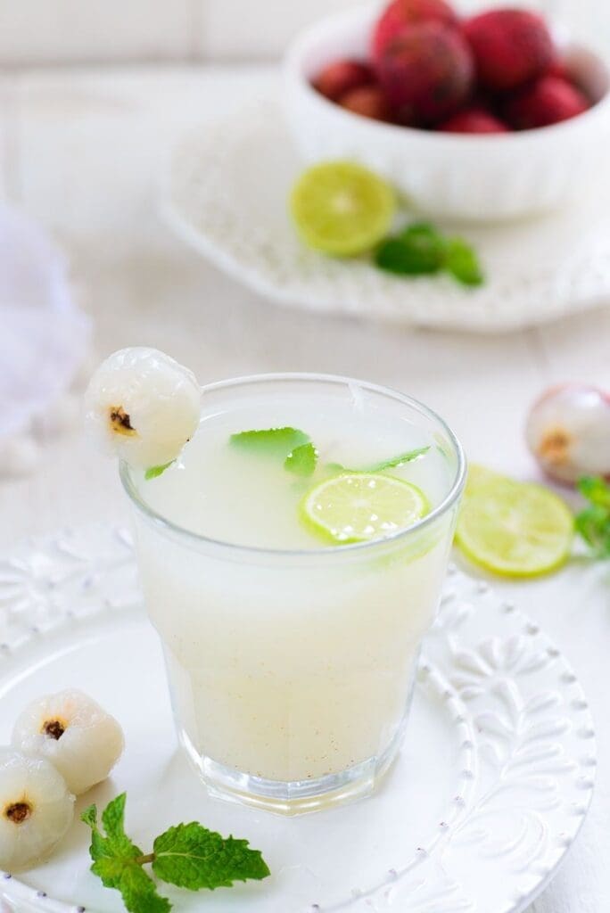 Litchi lemonade