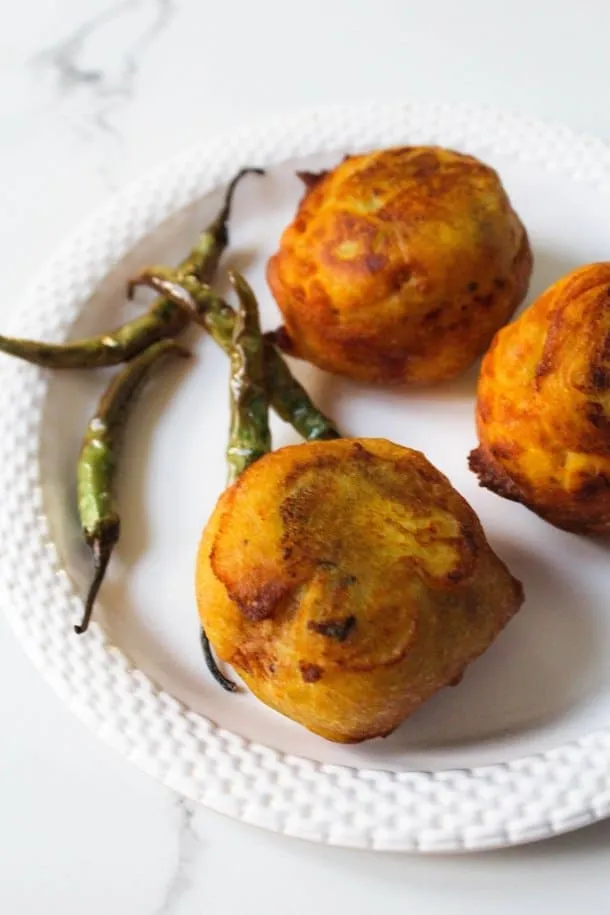 Garlic vada
