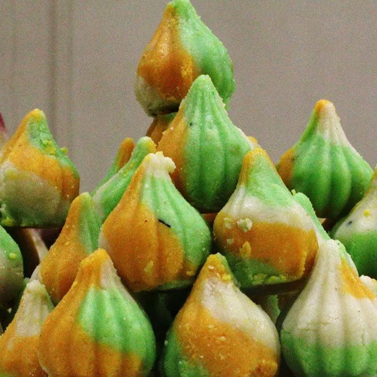 Tiranga Modak