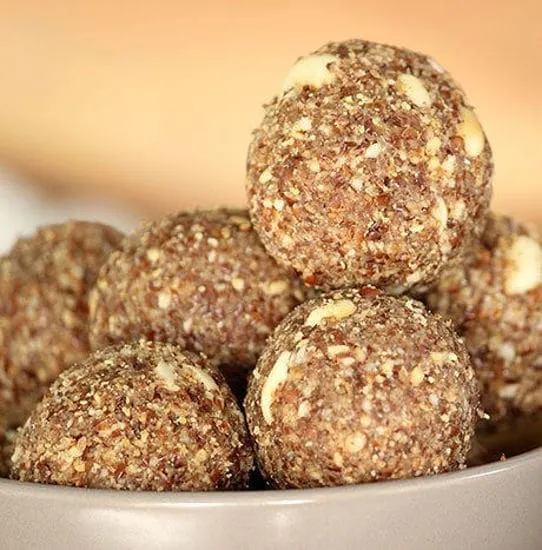 Kharjuram Avisa Laddu