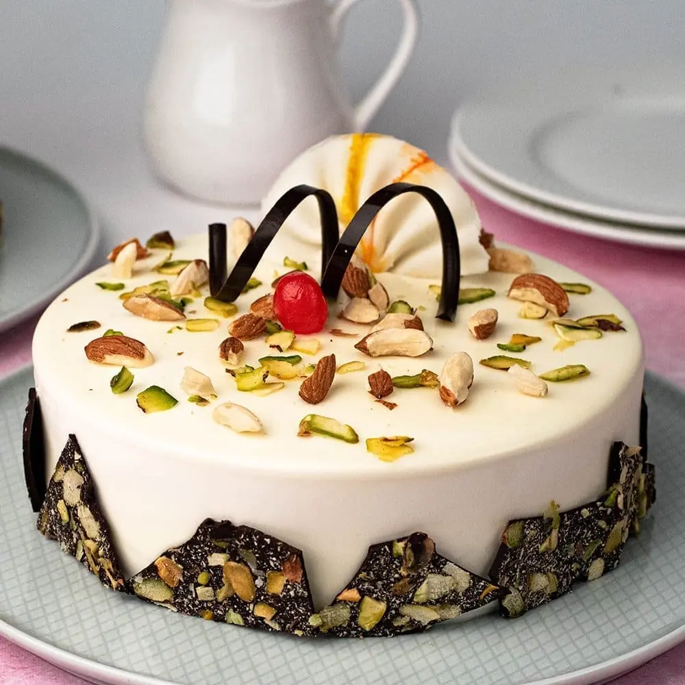 Rabdi Pista Almond Cake