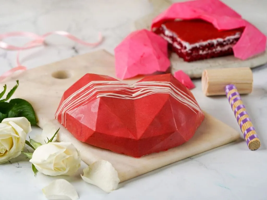 Pinata Fantasy Heart Shape Dome Cake