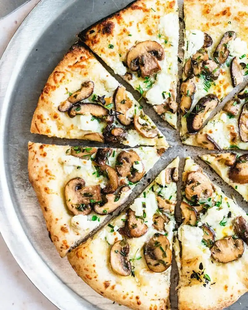Veg. Mushroom Pizza