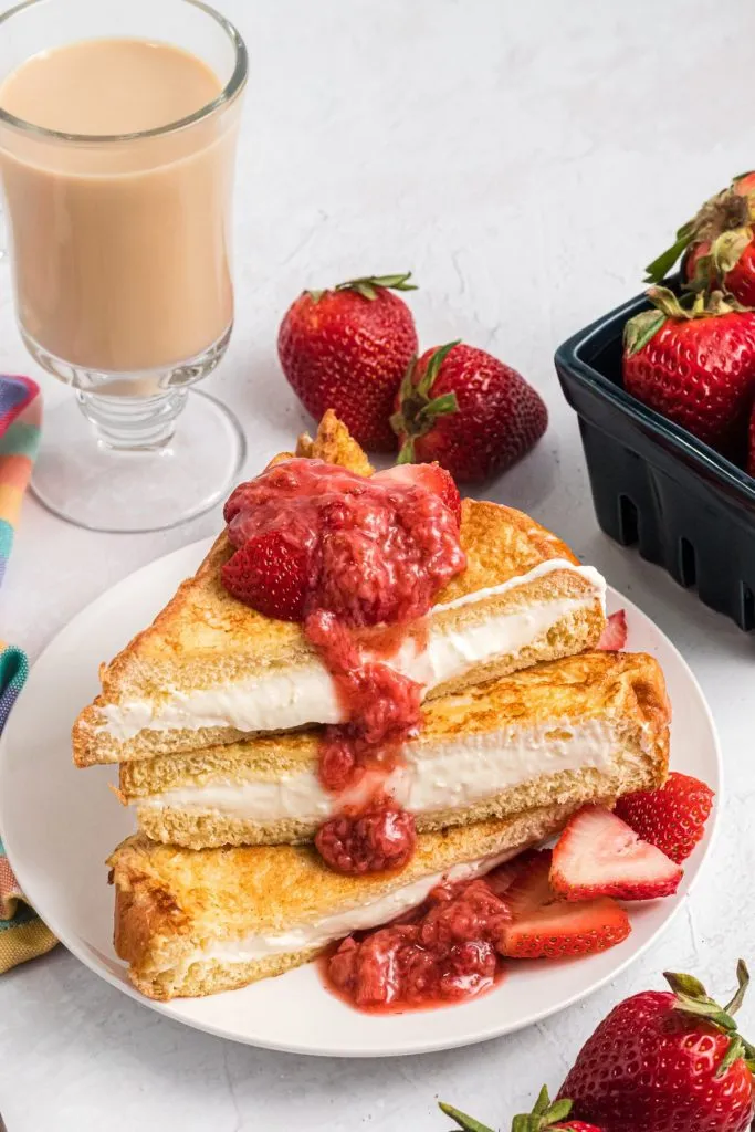 Mascarpone Stuffed French Toast