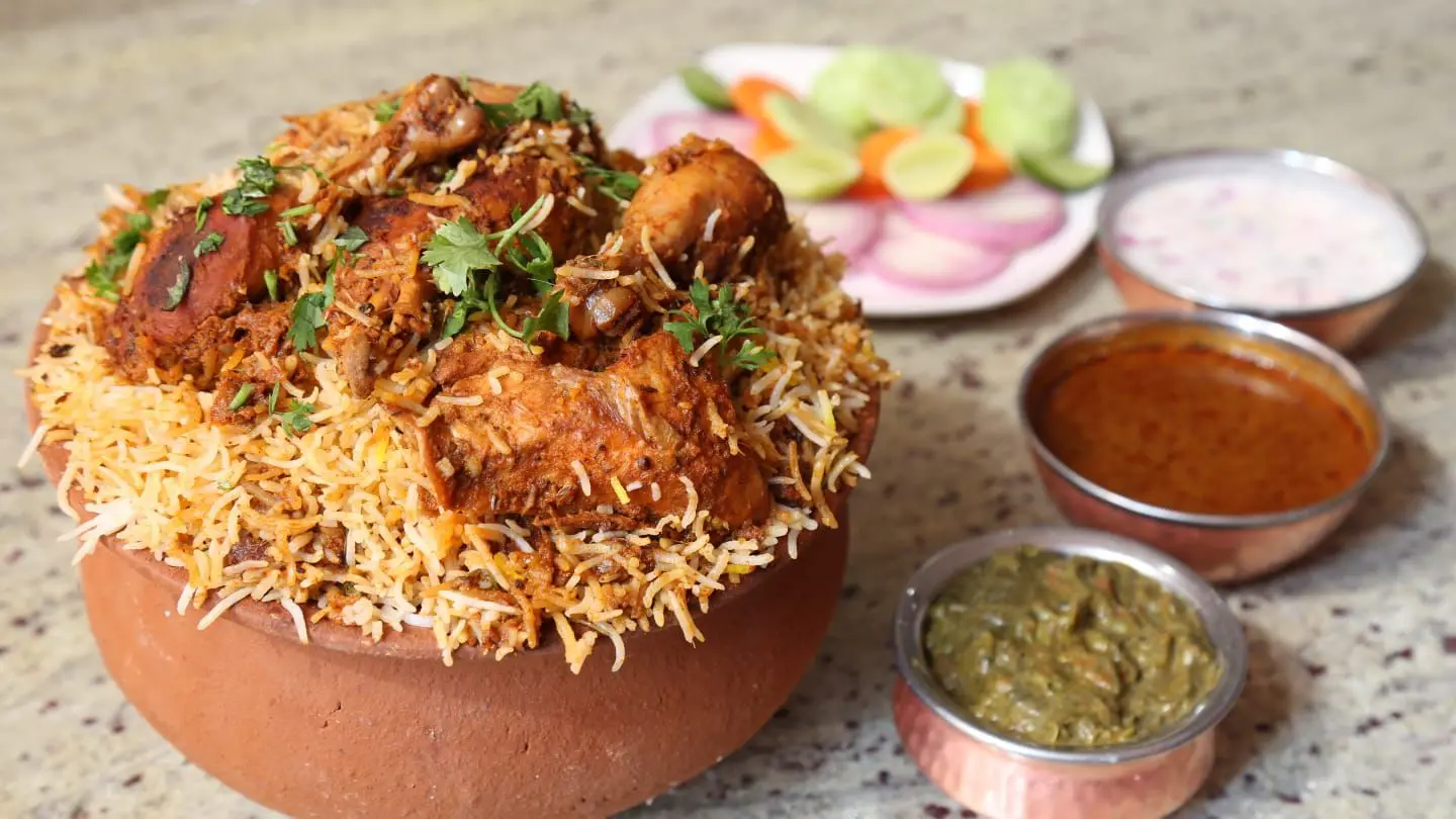 Pot Chicken Biryani Family