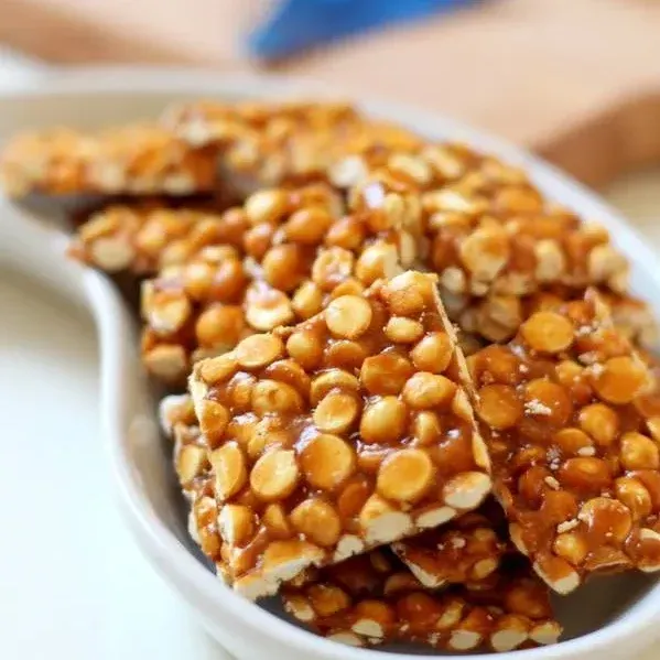 Chana Chikki Box – 225 Gm (Art Box)