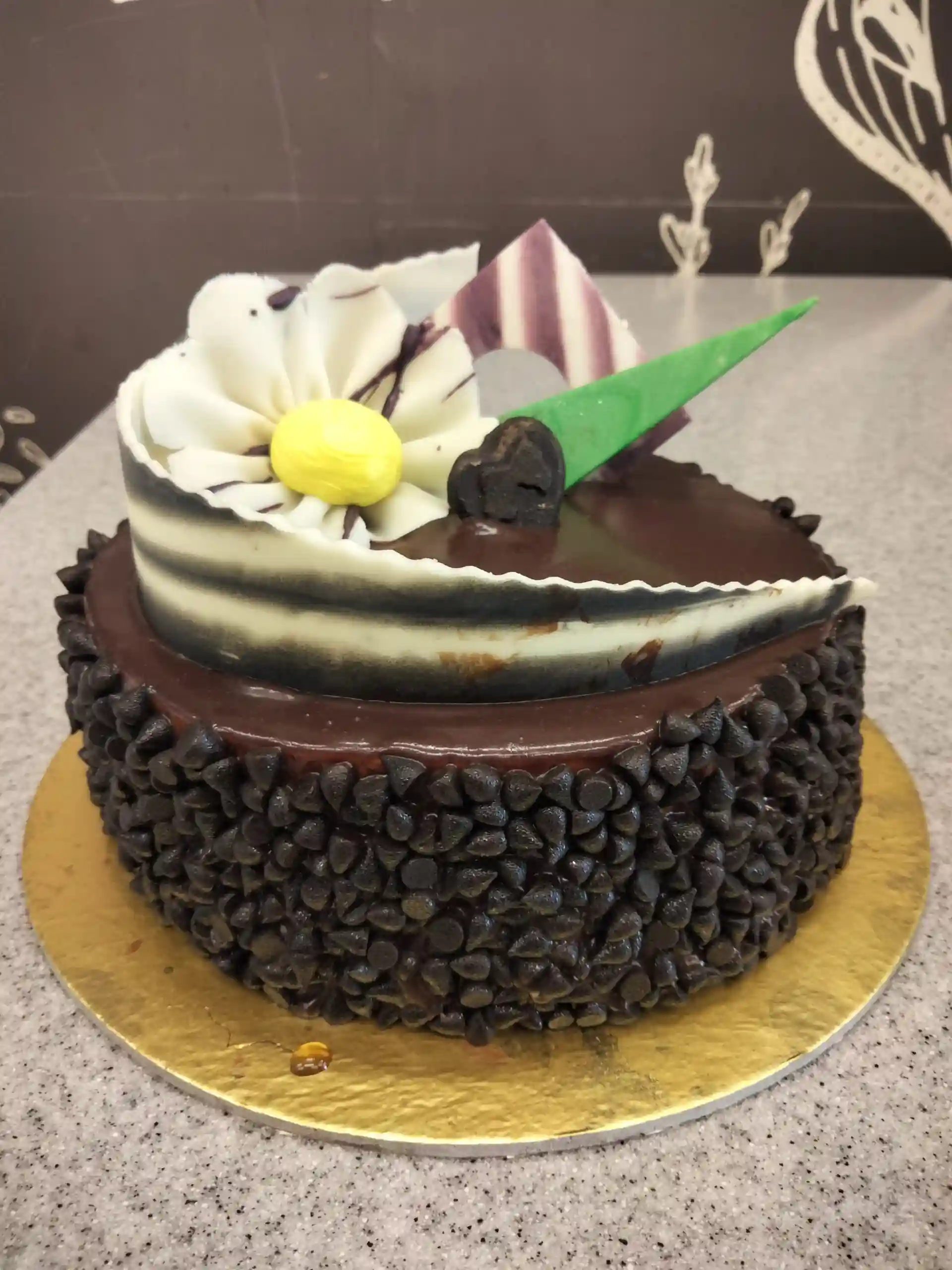 Chocolate choco chips cake