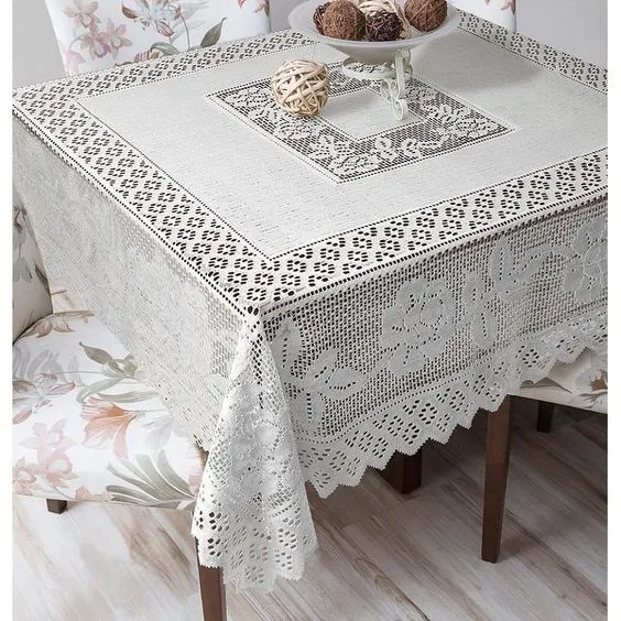 Tablecover,Napkins and Doilies