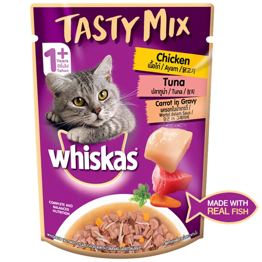Whiskas Tasty Mix With Chicken Tuna Carrot in Gravy   Pouch   Adult Cat 70g