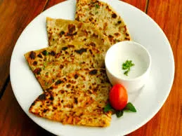 Paneer-Garlic Paratha