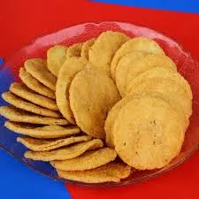 सूजी मठरी