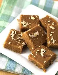 Sukhdi (Gol Papdi)